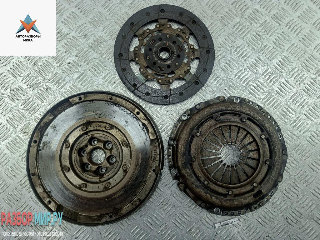 маховик Ford Focus 2 поколение 2006, 1.6 л., дизель, МКПП, серый, универсал - фото №1