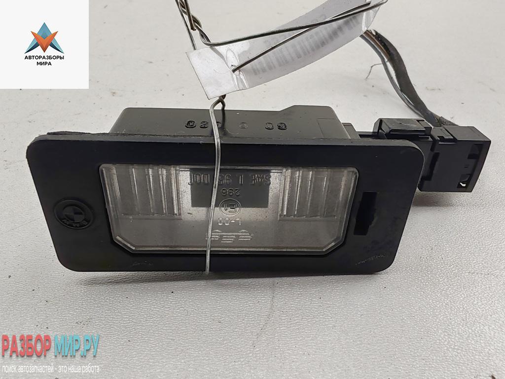 подсветка номера BMW 5 серия E39 1998, 2.0 л., бензин, АКПП, серый, седан - фото №1