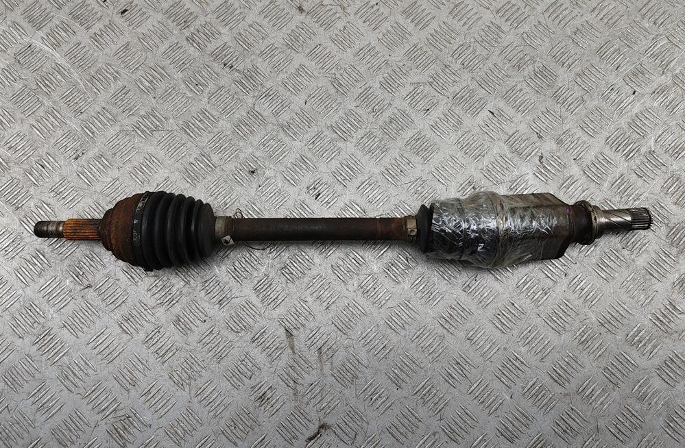 полуось передняя левая (приводной вал, ШРУС) Renault Megane II 2008, 1.6 л., бензин, МКПП, синий, универсал