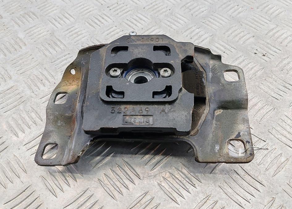 подушка крепления КПП Ford Focus III 2013, 1.0 л., бензин, МКПП, чёрный, хетчбэк 5 дв., 322A69A