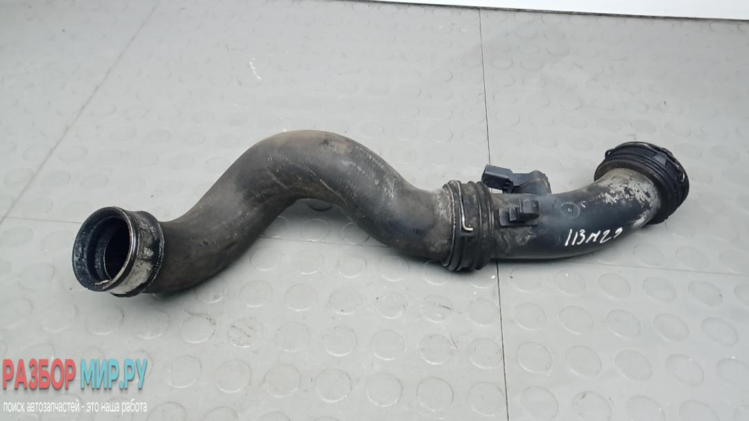 патрубок интеркулера Volkswagen Transporter T5 2004, 1.9 л., дизель, МКПП, микроавтобус - фото №1