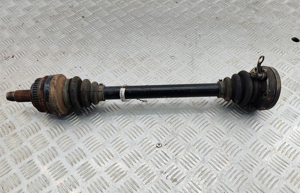 полуось задняя (приводной вал, ШРУС) BMW 3 E46 1999, 2.5 л., бензин, АКПП, серый, седан