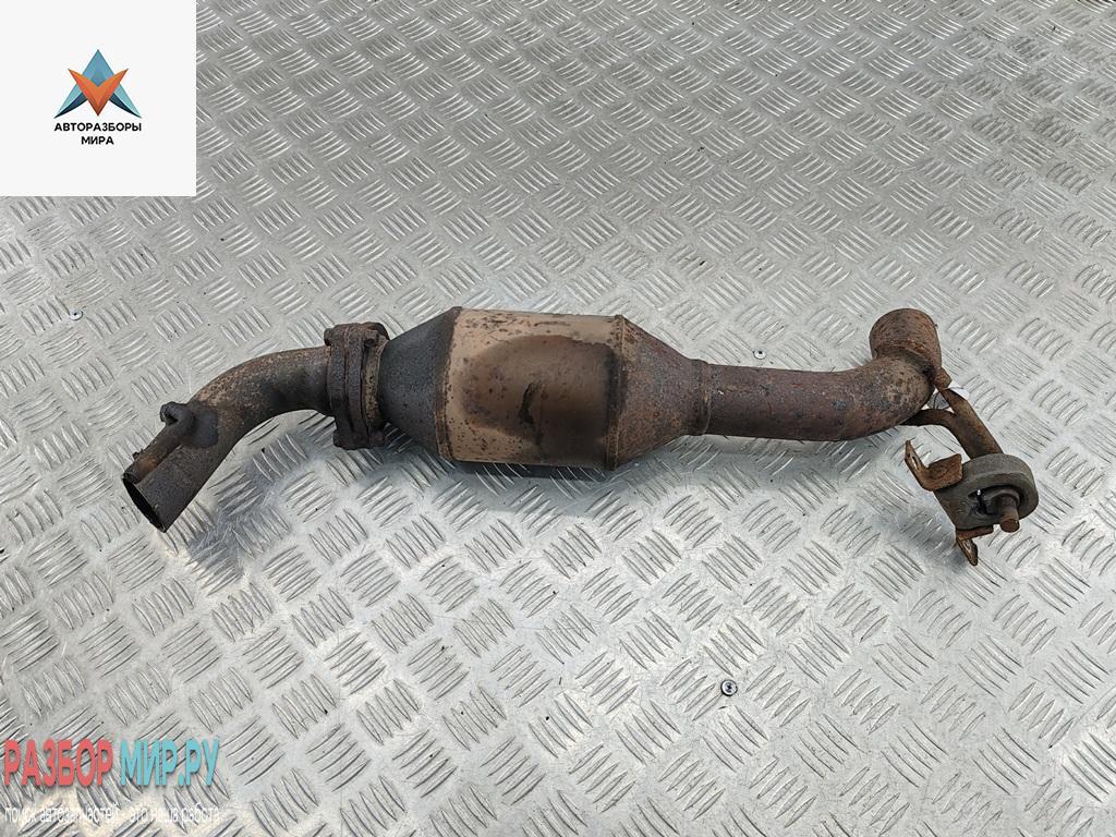 Резонатор (пламягаситель) глушителя Volkswagen Transporter T4 1997, 2.4 л., дизель, МКПП, белый, микроавтобус - фото №1