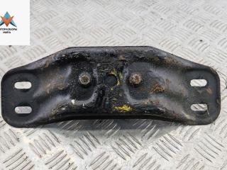 подушка крепления КПП Mercedes-Benz E-Класс W124 1985, 2.3 л., бензин, АКПП, коричневый, седан