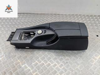 консоль салона (центральная часть) BMW 5 серия E60/E61 2004, 2.5 л., дизель, АКПП, чёрный, универсал, 7060013