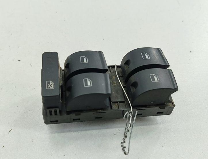 блок управления стеклоподъемниками Audi A4 B7 2005, 2.5 л., дизель, МКПП, синий, универсал - фото №1