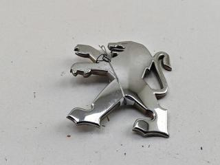 эмблема Peugeot 607 2002, 2.2 л., дизель, МКПП, серый, седан, 9631717280