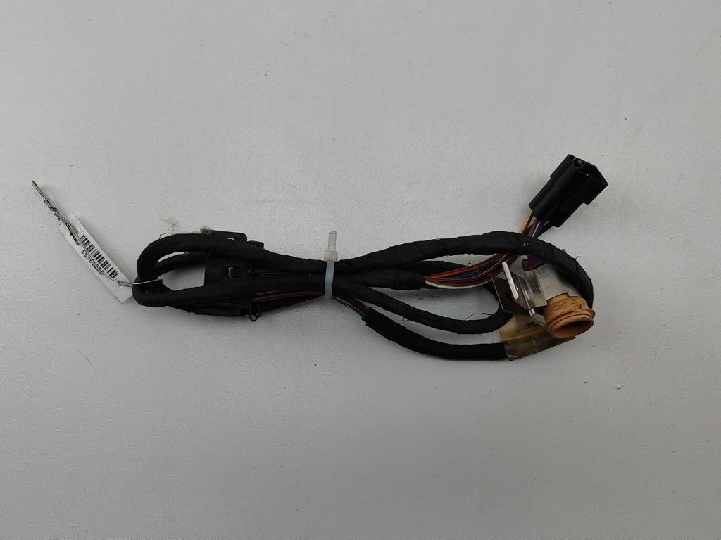 проводка Audi 80 B4 1992, 2.0 л., бензин, МКПП, красный, седан, 893971547