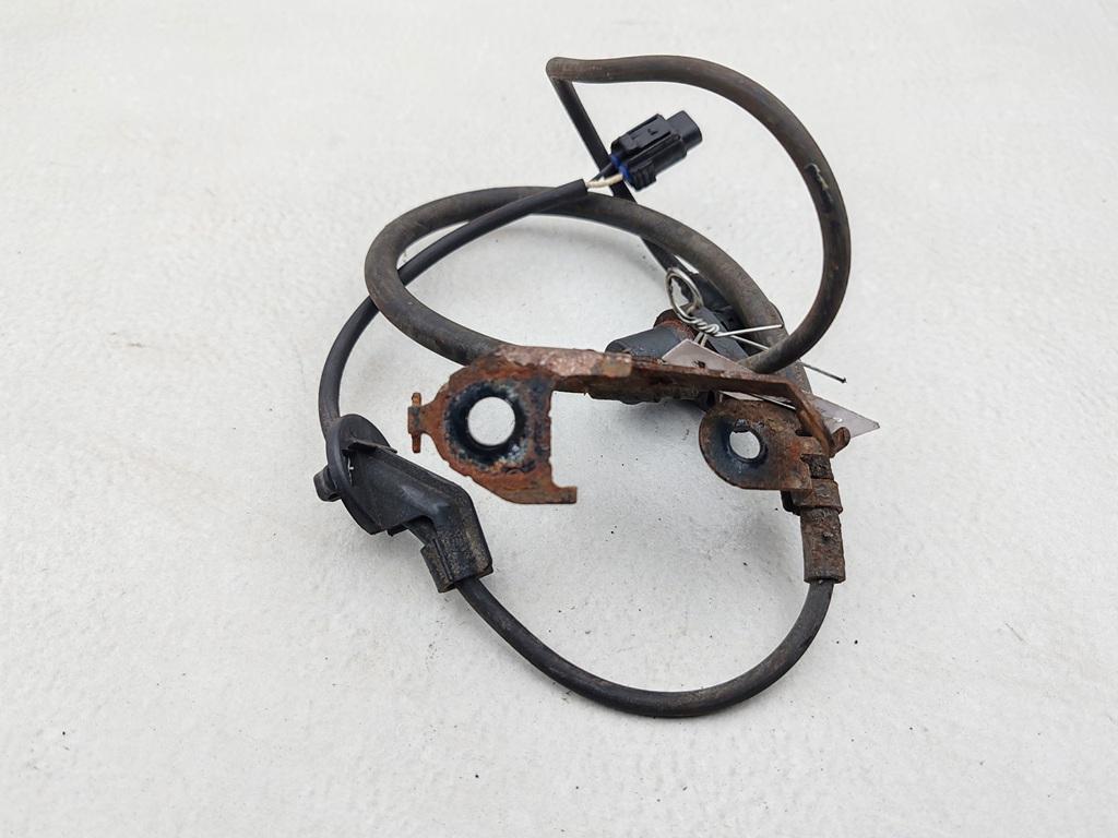 датчик ABS Toyota Yaris Verso 2001, 1.3 л., бензин, МКПП, серый, минивэн, 8954252010