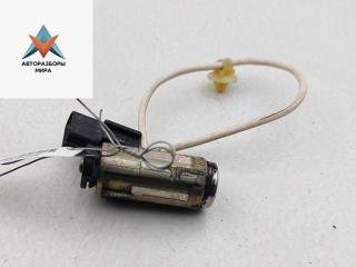 личинка дверного замка Mitsubishi Space Star 1 поколение 1999, 1.3 л., бензин, МКПП, жёлтый, минивэн