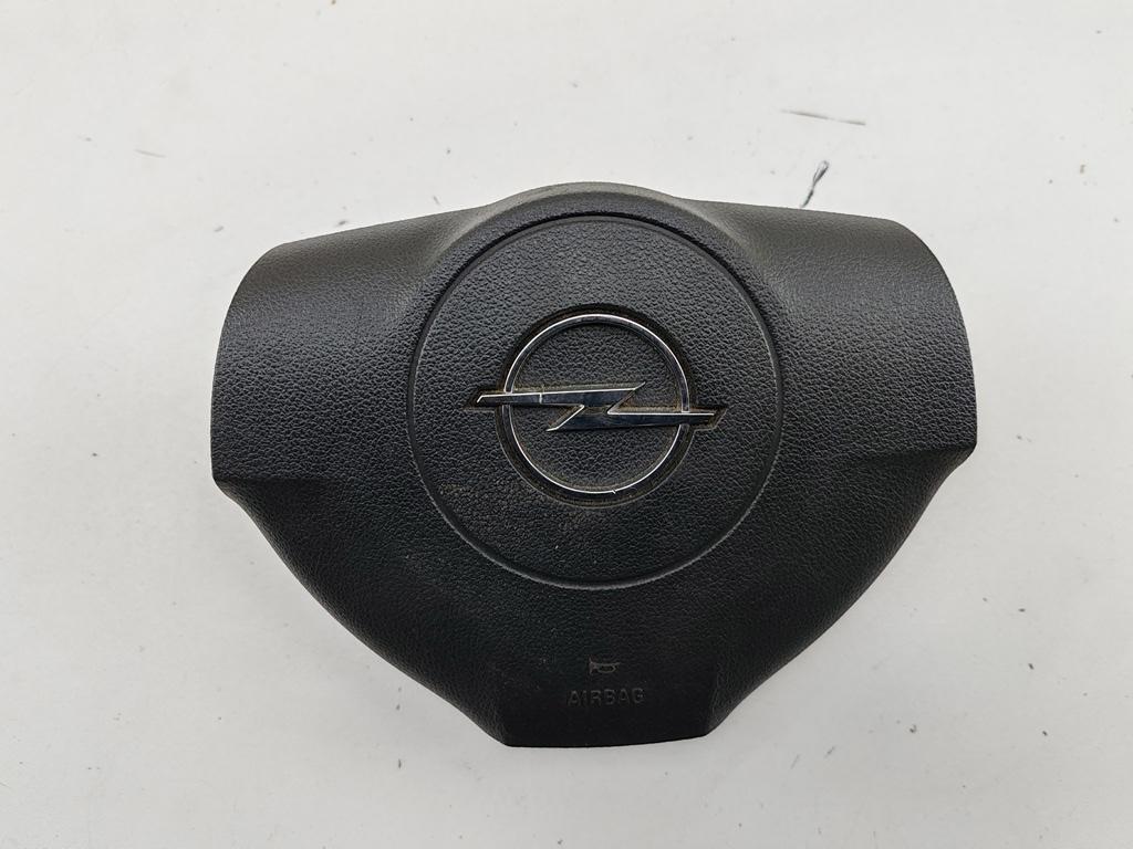 подушка безопасности водителя Opel Vectra C 2006, 2.2 л., бензин, АКПП, серый, хетчбэк 5 дв., 13203886