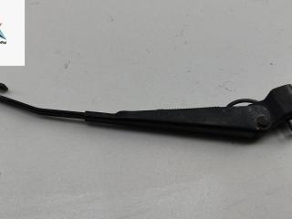 Щеткодержатель (поводок стеклоочистителя) задний Mercedes-Benz C-Класс W202/S202 [рестайлинг] 2000, 2.2 л., дизель, АКПП, серый, универсал