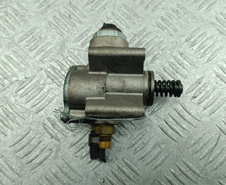 ТНВД Volkswagen Passat B6 2006, 1.6 л., бензин, АКПП, чёрный, универсал, 03C127025R