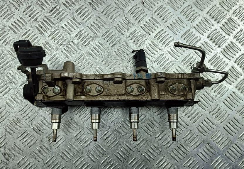 Форсунка топливная (комплект) Volkswagen Touran 2006, 1.6 л., бензин, МКПП, чёрный, минивэн, 03C906036A