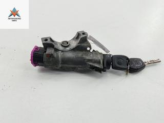 замок зажигания Volkswagen Passat B5 1998, 1.8 л., бензин, МКПП, красный, универсал, 4B0905851A