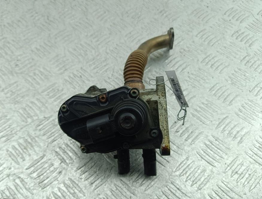 клапан EGR Volkswagen Passat B6 2006, 1.6 л., бензин, АКПП, чёрный, универсал, 03C131503B