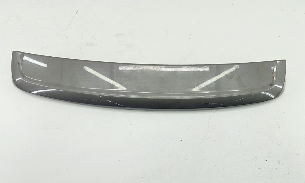 спойлер Volkswagen Touareg 2007, 5.0 л., дизель, АКПП, серый, внедорожник 5 дв., 7L6827933H