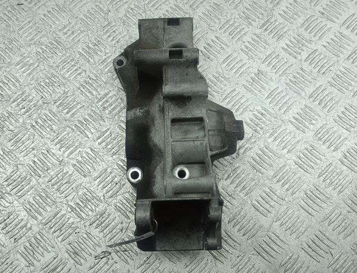 кронштейн генератора Volkswagen Golf 4 поколение 2002, 1.6 л., бензин, МКПП, синий, хетчбэк 5 дв., 032145169Q - фото №1