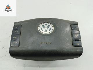 подушка безопасности водителя Volkswagen Touareg 1 поколение 2006, 3.0 л., дизель, АКПП, серый, внедорожник 5 дв., 7L6880201EEC