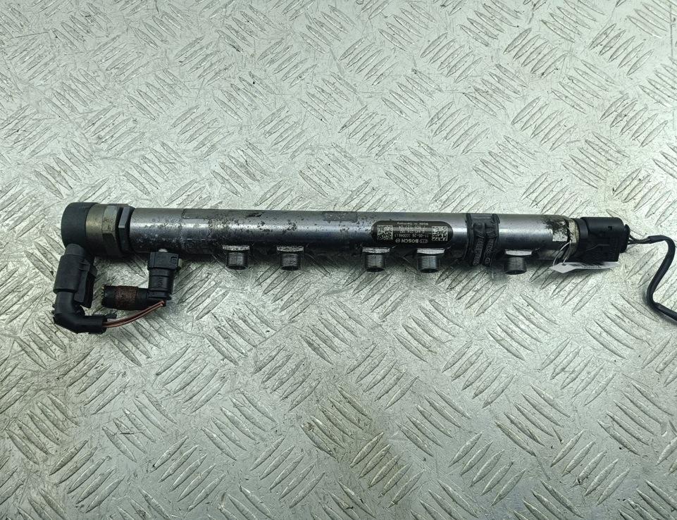 топливная рампа BMW 3 E90/E91/E92/E93 2011, 2.0 л., дизель, МКПП, чёрный, универсал, 0281002948, 7809127, 0280002738