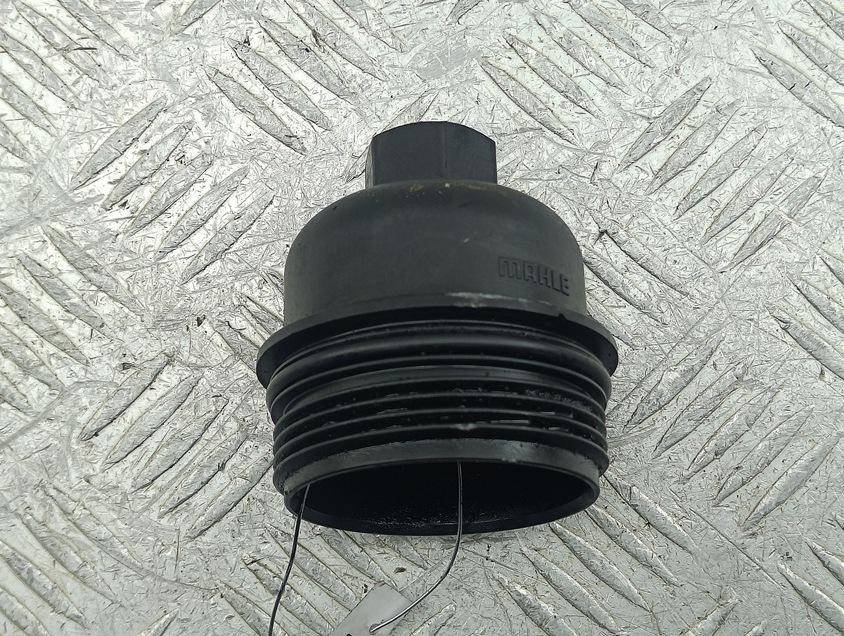 крышка масляного стакана BMW 3 E90/E91/E92/E93 2011, 2.0 л., дизель, МКПП, чёрный, универсал