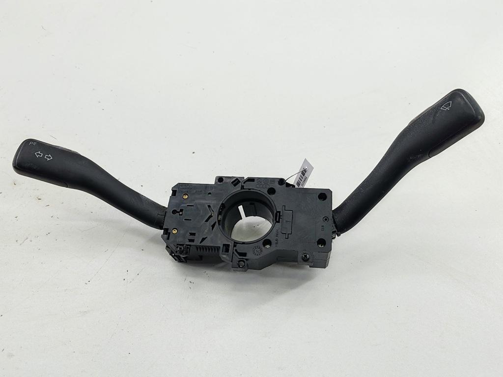 переключатель подрулевой Volkswagen Passat B5 1997, 1.6 л., бензин, МКПП, серый, седан, 8L0953513