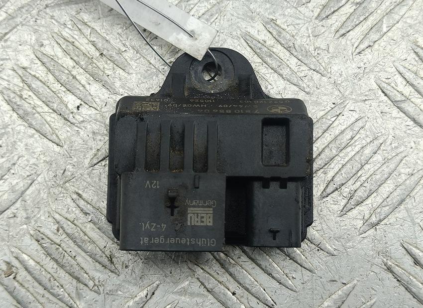 реле накала свечей BMW 3 E90/E91/E92/E93 2011, 2.0 л., дизель, МКПП, чёрный, универсал, 7810856