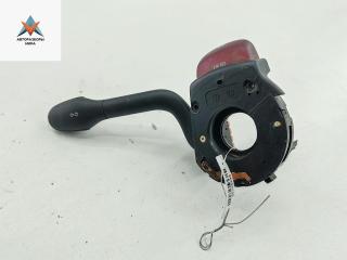 переключатель поворотов Volkswagen Golf 3 поколение 1993, 1.8 л., бензин, МКПП, красный, хетчбэк 5 дв.