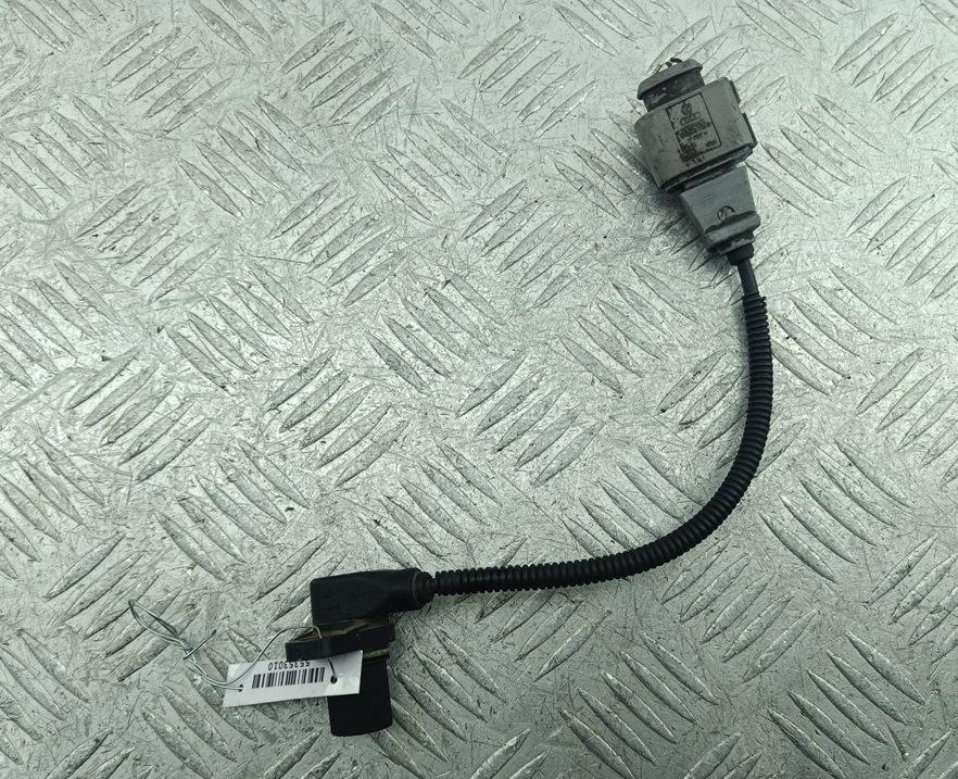 датчик коленвала Volkswagen Passat B6 2006, 2.0 л., бензин, МКПП, синий, универсал