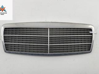 решетка радиатора Mercedes-Benz E-Класс W210/S210 1998, серый, седан, 2108880023