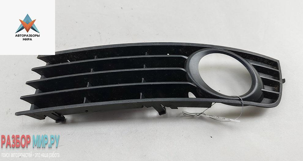 рамка фары противотуманной левой Audi A4 B6 2003, 2.0 л., бензин, МКПП, серый, седан, 8E0807681A - фото №1