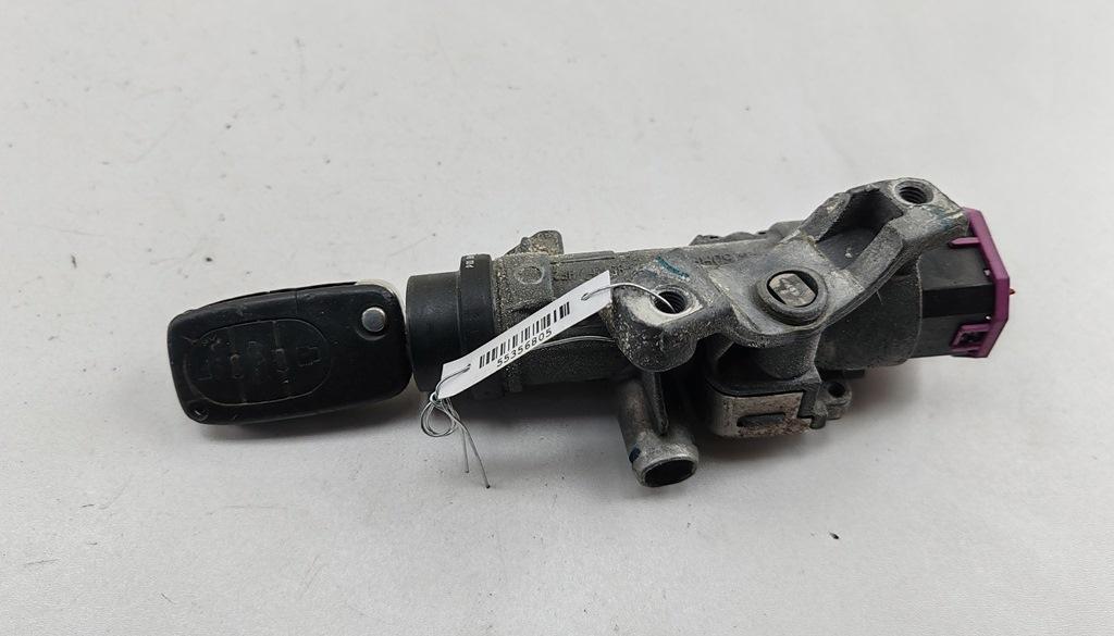 замок зажигания Audi A6 C5 2003, 2.5 л., дизель, АКПП, серый, универсал, 4B0905851F