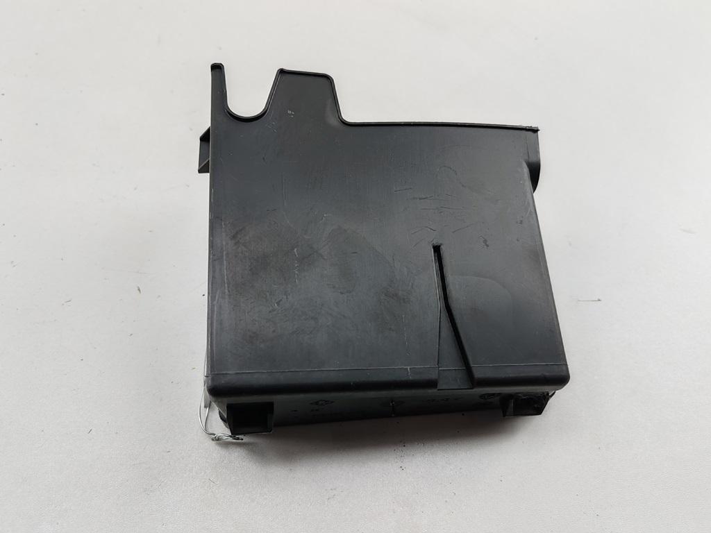 короб предохранителей Renault Scenic II 2007, 1.9 л., дизель, МКПП, зелёный, минивэн, 8200356348