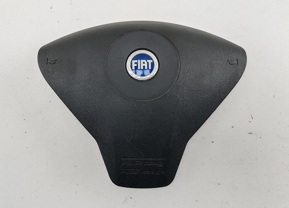 подушка безопасности водителя Fiat Stilo 2002, 1.8 л., бензин, МКПП, серый, хетчбэк 3 дв., 735317551