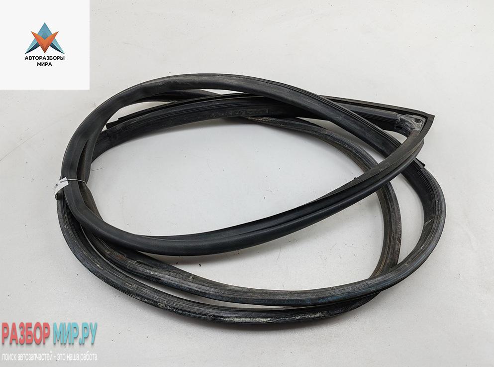 уплотнитель двери Mercedes-Benz E-Класс W210/S210 1998, 3.2 л., бензин, АКПП, чёрный, универсал - фото №1