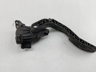 педаль Audi A4 B6 2003, 2.0 л., бензин, МКПП, серый, седан, 8E1721523A