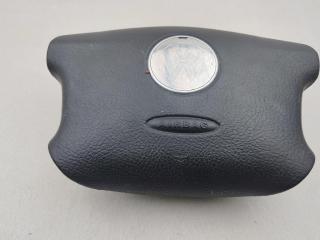 подушка безопасности водителя Volkswagen Passat B5 1998, 1.8 л., бензин, МКПП, серый, седан, 3B0880201M