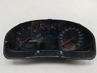 приборная панель Volkswagen Passat B5 1998, 1.6 л., бензин, МКПП, чёрный, универсал, 3B1919880