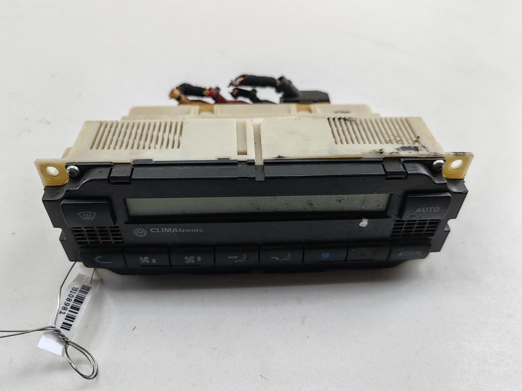 блок управления печки / климат-контроля Volkswagen Passat B5 1998, 1.9 л., дизель, МКПП, чёрный, универсал, 3B1907044A