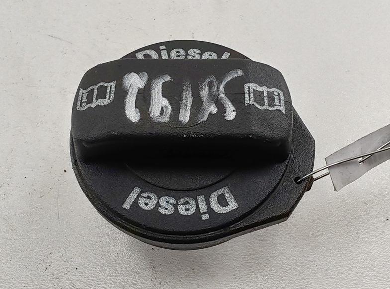 пробка топливного бака Audi A6 C5 2003, 2.5 л., дизель, МКПП, чёрный, универсал, 1J0201553S