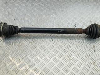 полуось передняя правая (приводной вал, ШРУС) Volkswagen Caddy 3 поколение 2008, 1.9 л., дизель, МКПП, серый, фургон, 2K0407272E