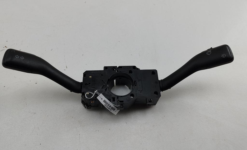 переключатель подрулевой Volkswagen Passat B5 1998, 1.8 л., бензин, МКПП, серый, седан, 8L0953513G