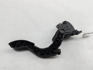 педаль Volkswagen Passat B5+ (GP) 2003, 2.5 л., дизель, АКПП, серый, универсал, 8D1723523M