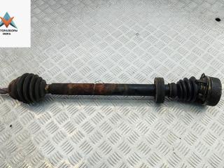 полуось передняя правая (приводной вал, ШРУС) Volkswagen Passat B4 1995, 1.8 л., бензин, МКПП, синий, универсал
