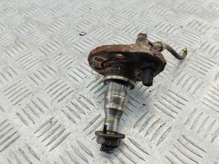Цапфа задняя (ось ступицы) Volkswagen Passat B4 1995, 1.8 л., бензин, МКПП, синий, универсал
