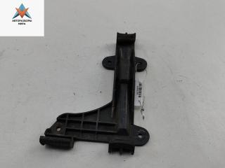 кронштейн заднего бампера Audi 80 8C/B4 1994, 2.0 л., бензин, МКПП, красный, седан, 8A0807484