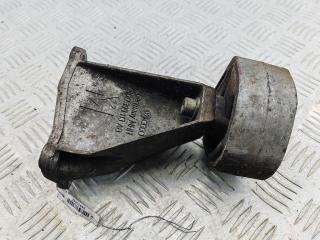 кронштейн КПП Audi A4 B5 1999, 1.8 л., бензин, МКПП, зелёный, седан, 8D0399113AB
