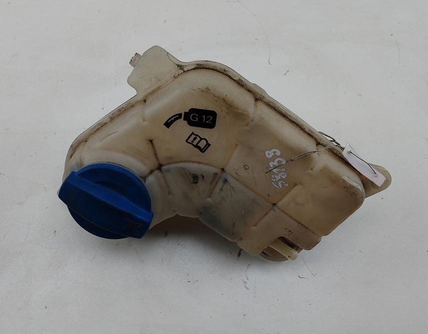бачок расширительный Audi A4 B6 2003, 2.0 л., бензин, 8E0121403 - фото №1