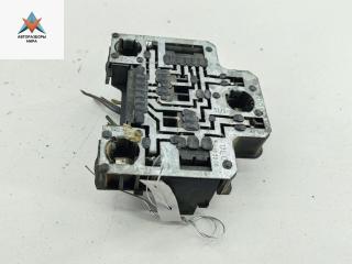Плата фонаря заднего правого Volkswagen Transporter T4 1991, 2.4 л., дизель, МКПП, зелёный, микроавтобус, 701945257