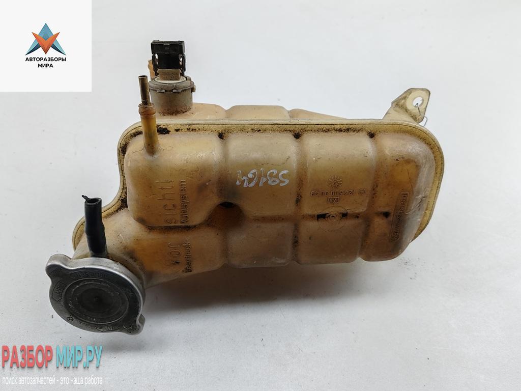 бачок расширительный Mercedes-Benz E-Класс W124 1985, 2.3 л., бензин, 1245000649 - фото №1